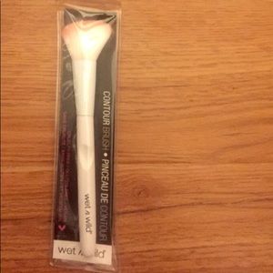 Contour brush